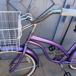 Beach Cruiser.   26"tires.      Firmstrong 
