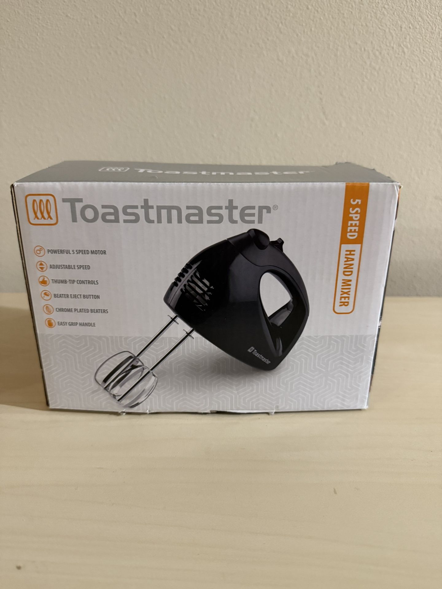 New Toast Master 5 Speed Hand Mixer 