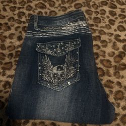 Jeans with cute pocket designs