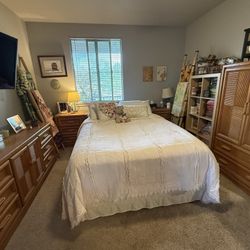 Oak 6 Piece Queen Size Bedroom Set 