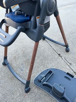 Beautiful baby high chair $29