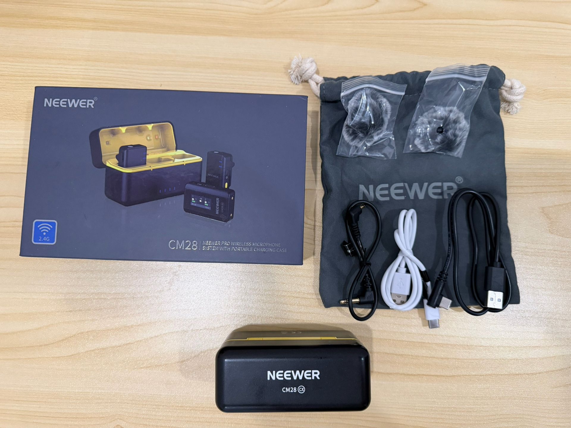 NEEWER CM28 WIRELESS LAV MICROPHONE