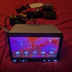 Sony XAV-AX3200, With Extras