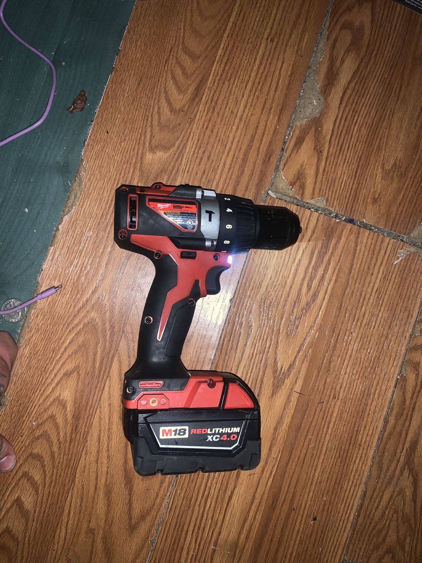 220 V Driver/hammerdrill 220 Volt Milwaukee Red Lithium