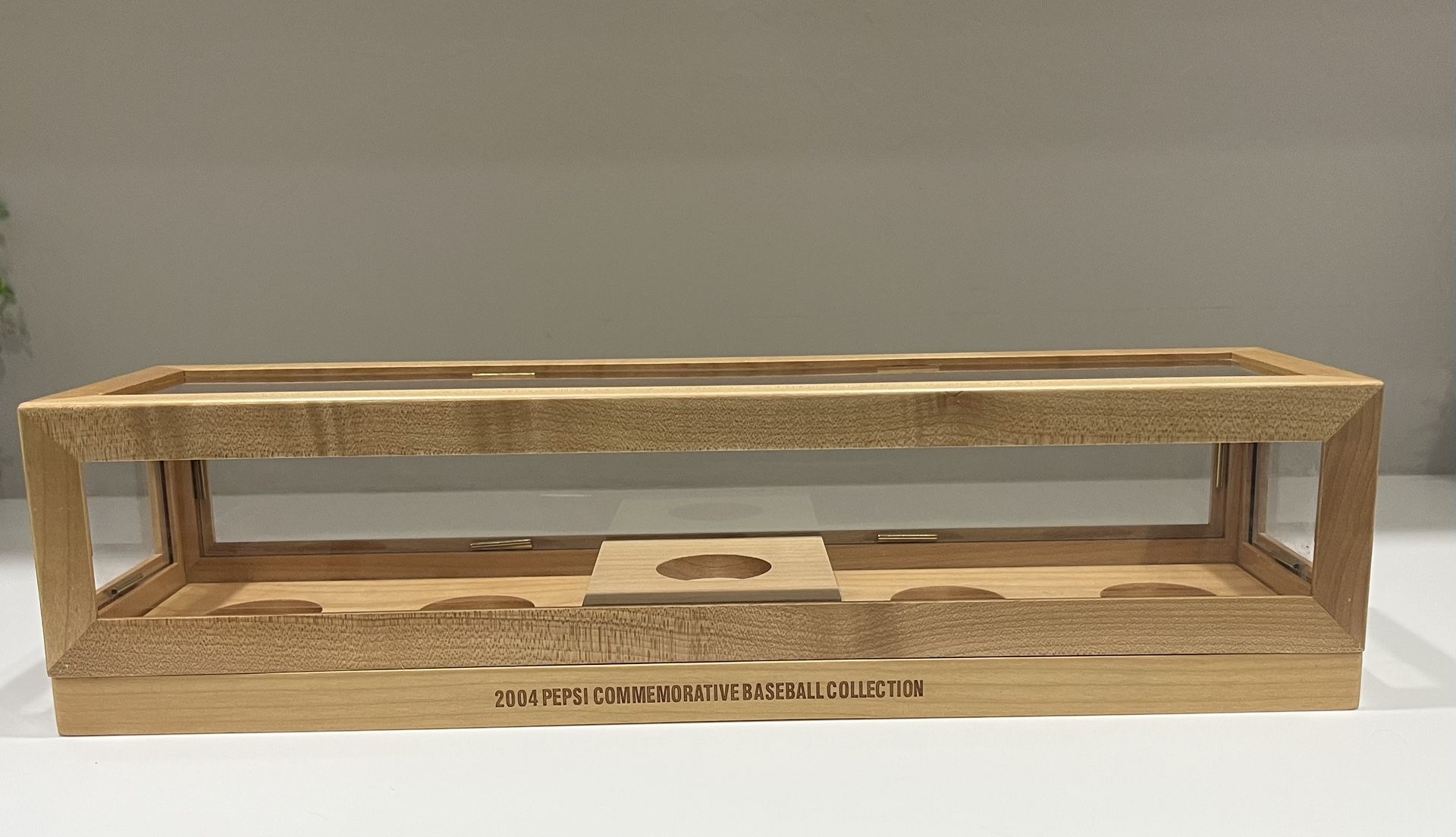 5 Baseball Display Case