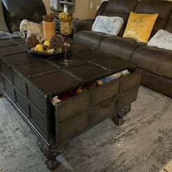 Center Table With 2 Storage Drawers