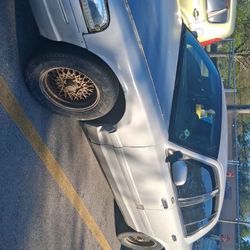 2002 Ford Crown Victoria