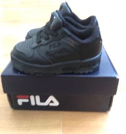 FILA LNX-100 Infant Size 4 Black Leather Sneakers Toddler Shoes - NEW