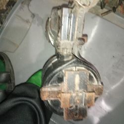 Hitachi Model NV 4.5AB2 1 3/4'' Pneumatic Coil Nailer