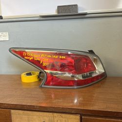 Tail Light Nissan Altima 