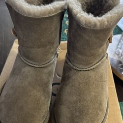 Ugg  Boots 