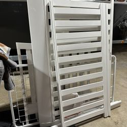 White Delta Crib - Free