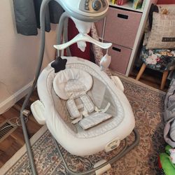 Graco Baby Swing and Bouncer