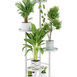 Plant Stand with 4 Tier Metal Plant Holder- New! 