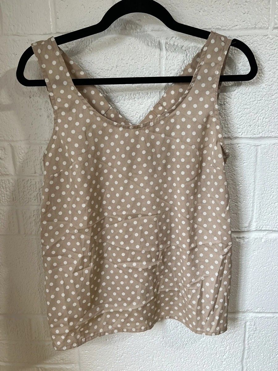 Papaya Tan and White polka-dot Open Back Criss Cross top Blouse T Tee Shirt tank Women's Size S Small