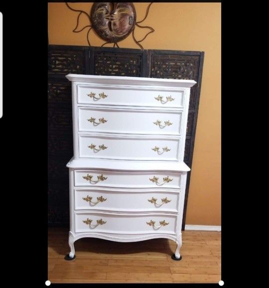 Dixie French Provincial Highboy Measurements On Picture 