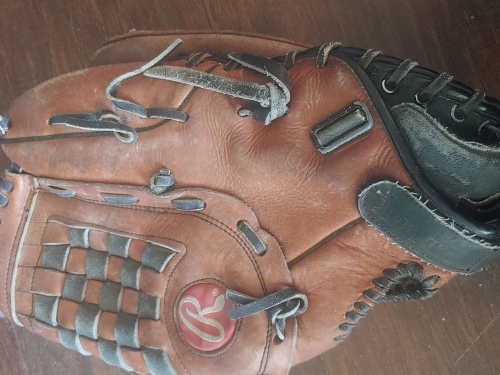 Rawlings Leather Softball Glove