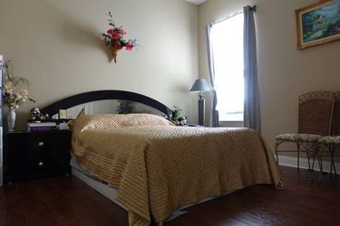 Vintage 80s Italian Style Black Lacquer Queen Bed Set & Mattress – MINT