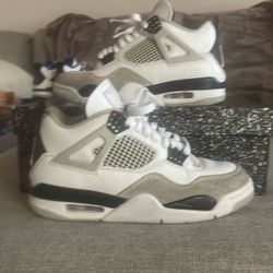 Air Jordan 4 Retro military black