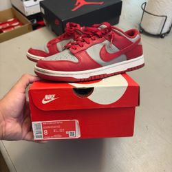 Nike UNLV Dunk Low • 8 M