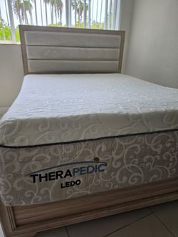 Bed room set with mattress