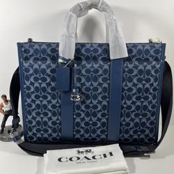 NWT COACH Wesley Tote In Signature Denim CAS25