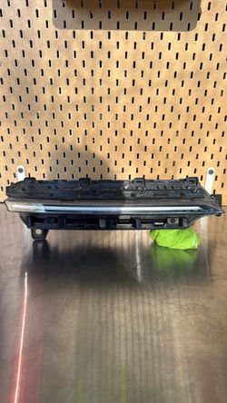 2021-2023 Kia Seltos Front Left Driver Daytime Running Light 92108-Q5000 OEM A1 💡