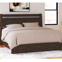 Starmore Queen Panel Bed