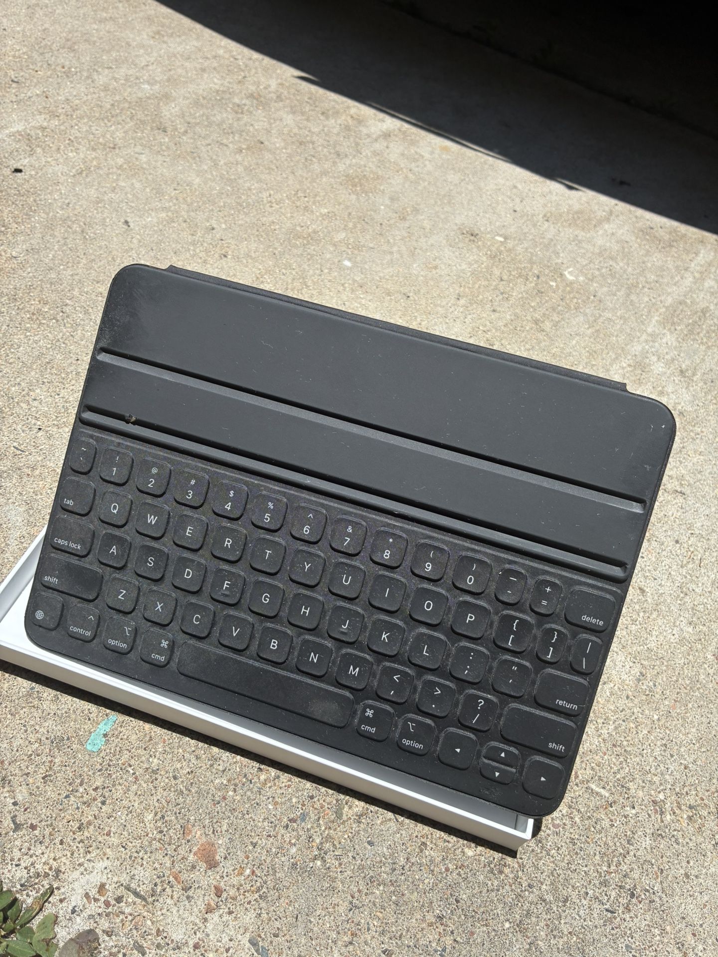 Apple Smart Keyboard Folio - 11” iPad Pro
