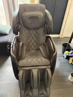 Titan Message Chair