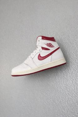 Jordan 1 Metallic Red Sz 9.5 (USED)