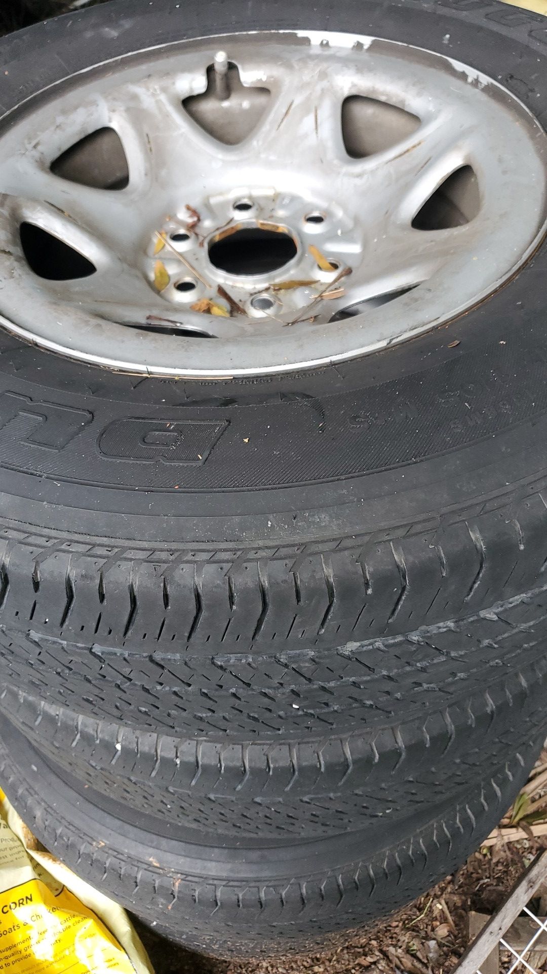 Tires dueler h/t bridgestone