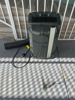 De'Longhi Portable Air Conditioner with Exhaust Hose