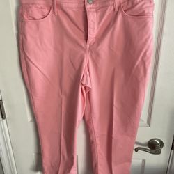 Women’s Pink Capri Pants Size 12