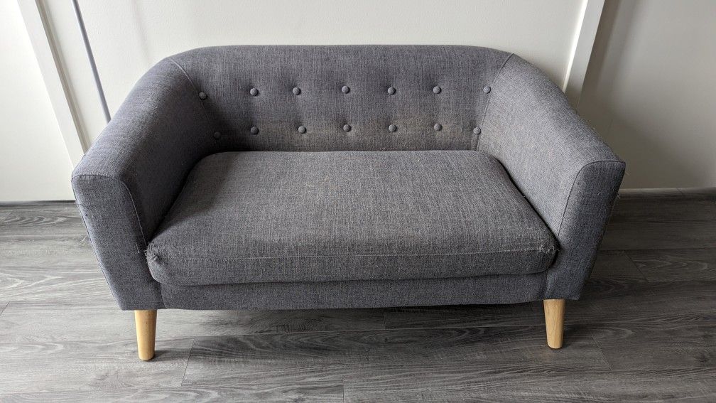 Loveseat/Small Couch