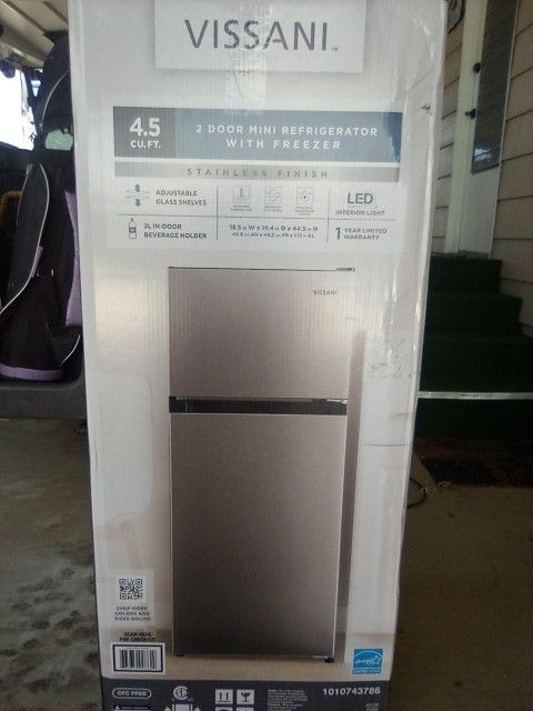 Mini Fridge