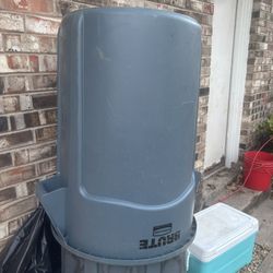 heavy duty trash can 