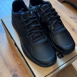 Men’s Slip Resistant Restaurant Shoes, Size 12 New