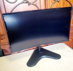 27" Curved Samsung Computer Monitor In Great Condition