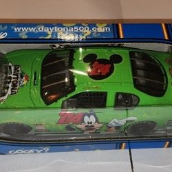 Rare 2004 Daytona 500 Goofy Diecast 1:24 Disney