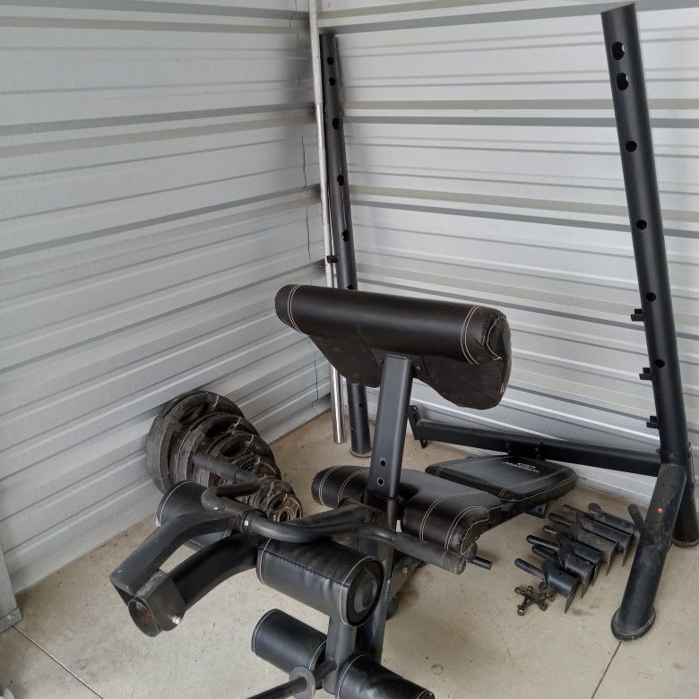 300# Olympic Weight Set W/Rack & Bench