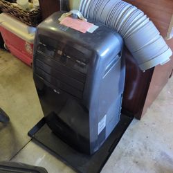 LG Portable Air Conditioner 