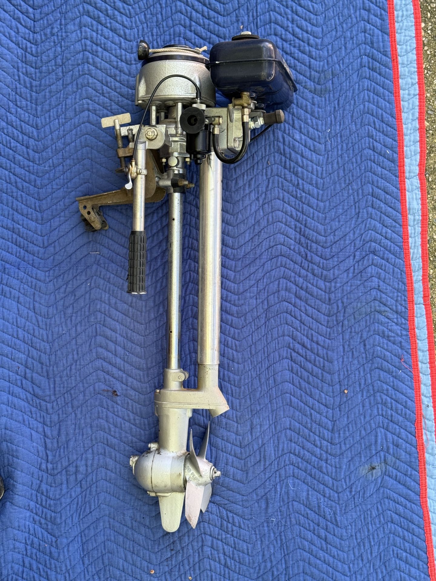 Outboard Motor British Seagull Featherweight 45