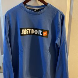 In Great Condition Nike Blue Sweatshirt Size Large