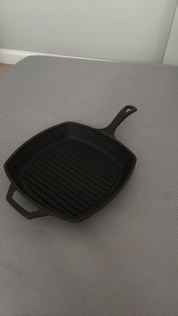 Cast iron skillet