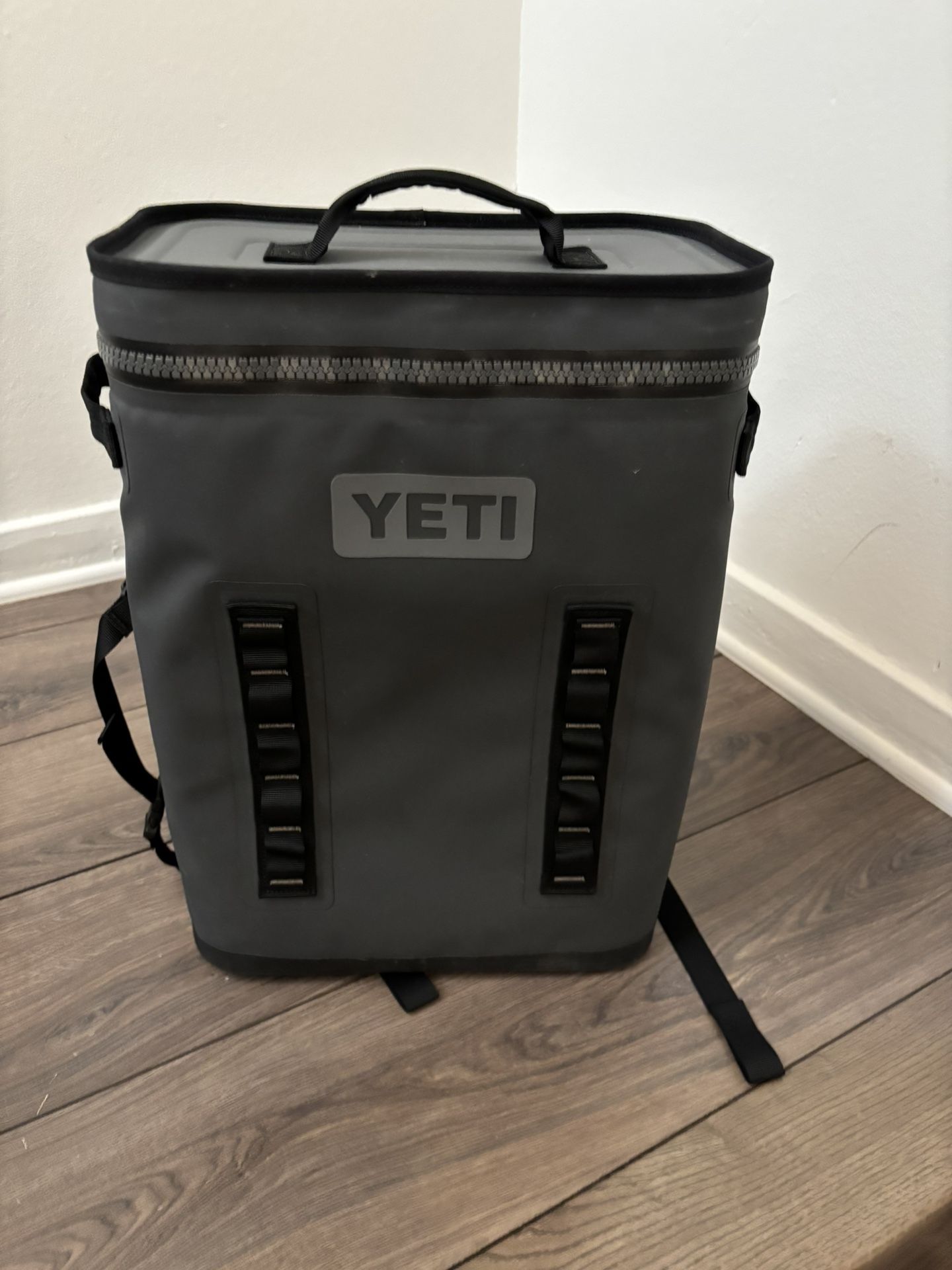 Yeti Hopper BackFlip 24 Soft Sided Backpack Cooler