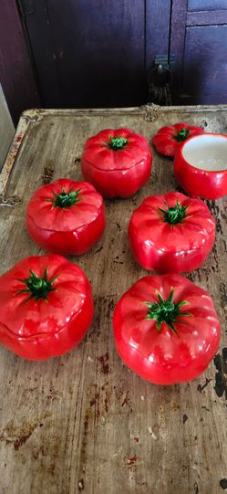 Vintage tomatoes dishes