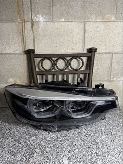 BMW 4 Series M4 2018 2019 2020 Right Passenger Side Headlight