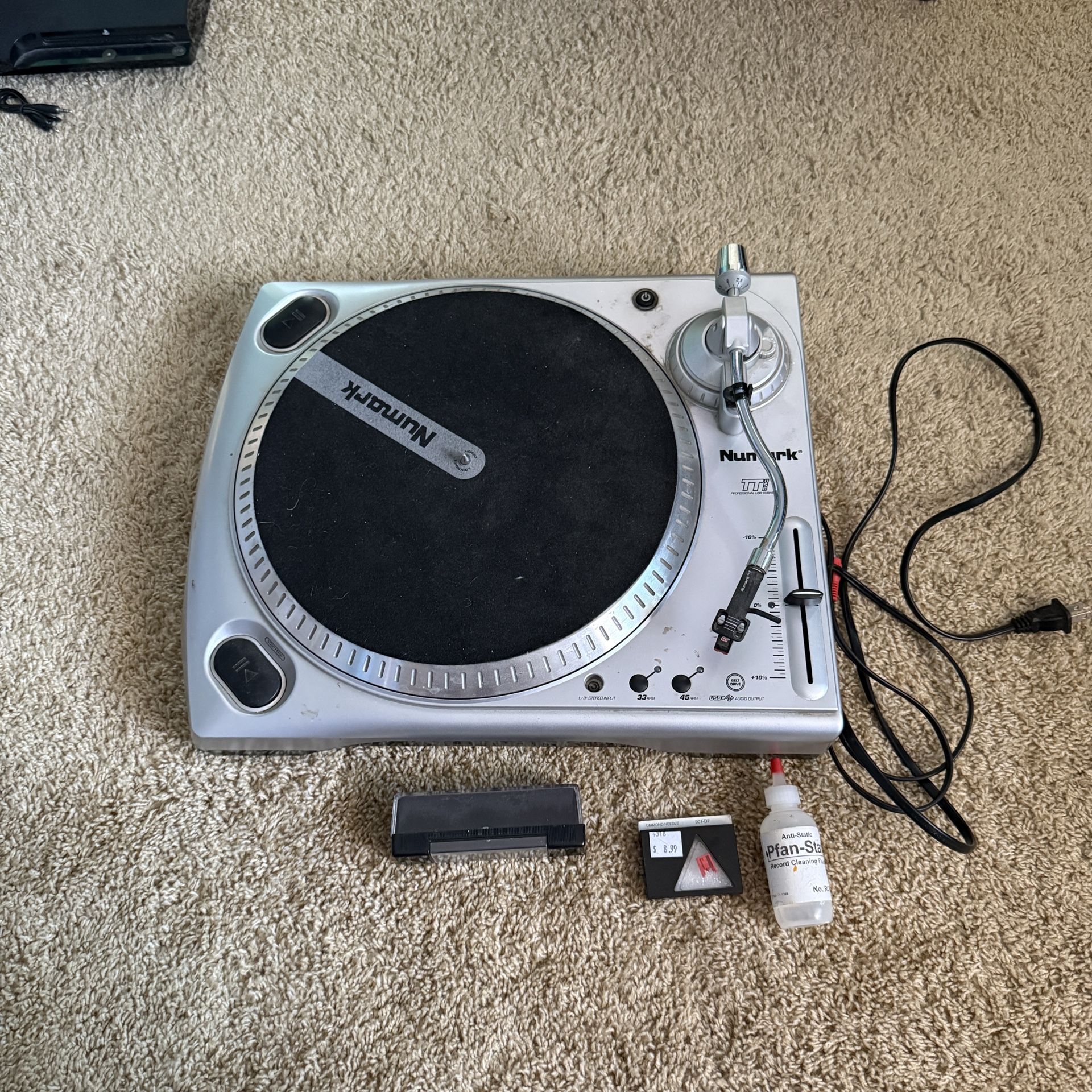Numark TT USB Professional DJ Turntable