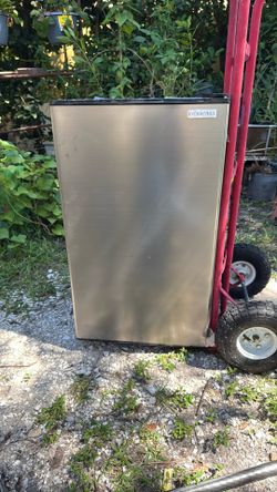 Ever Chill 12 V Mini Refrigerator